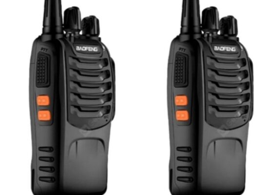 Walkie Talkies on Ojaola. com